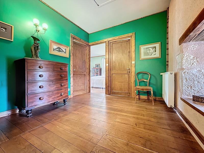 Maison - 180 m² - 4 pièces