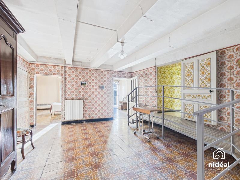 Maison - 280 m² - 7 pièces