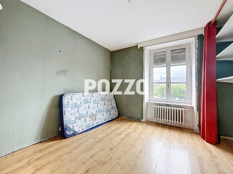 Maison - 265 m² - 8 pièces