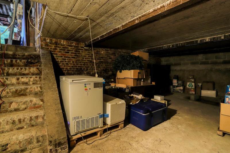 Maison - 227 m² - 5 pièces