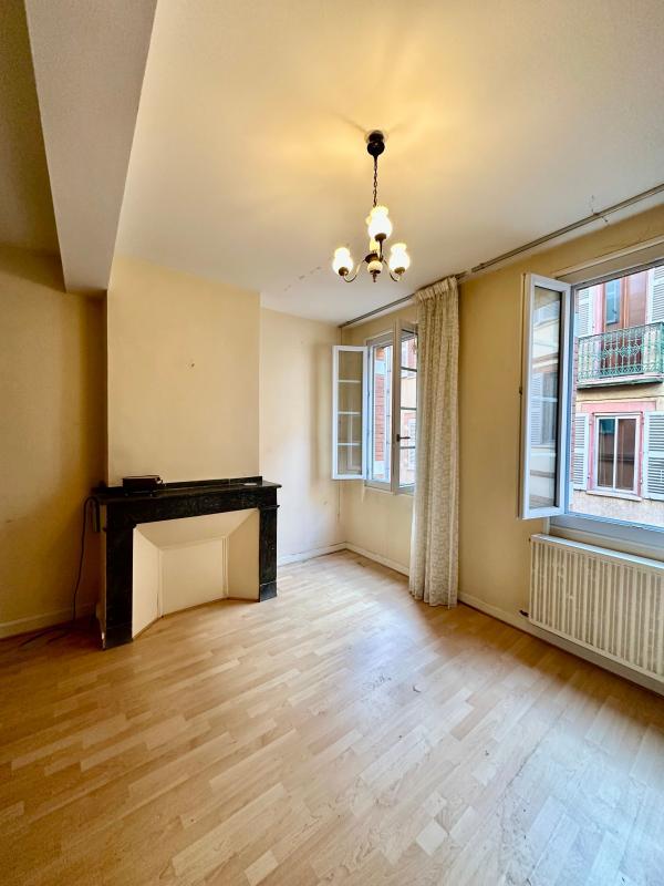 Appartement - 99 m² - 4 pièces