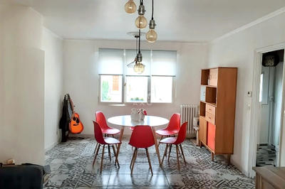 Maison - 90 m² - 5 pièces