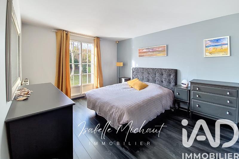 Maison - 195 m² - 8 pièces