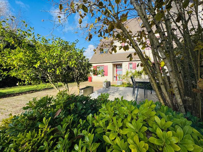 Pavillon - 178 m² - 6 pièces