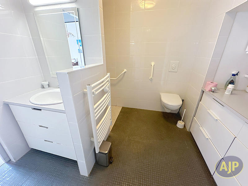 Maison - 110 m² - 6 pièces