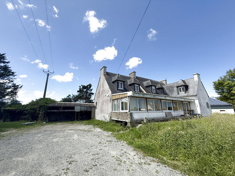 Maison - 264 m² - 15 pièces