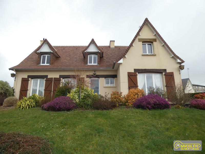 Maison - 212 m² - 5 pièces