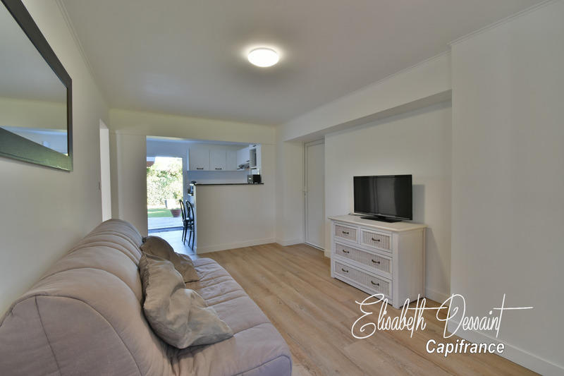 Maison - 196 m² - 7 pièces