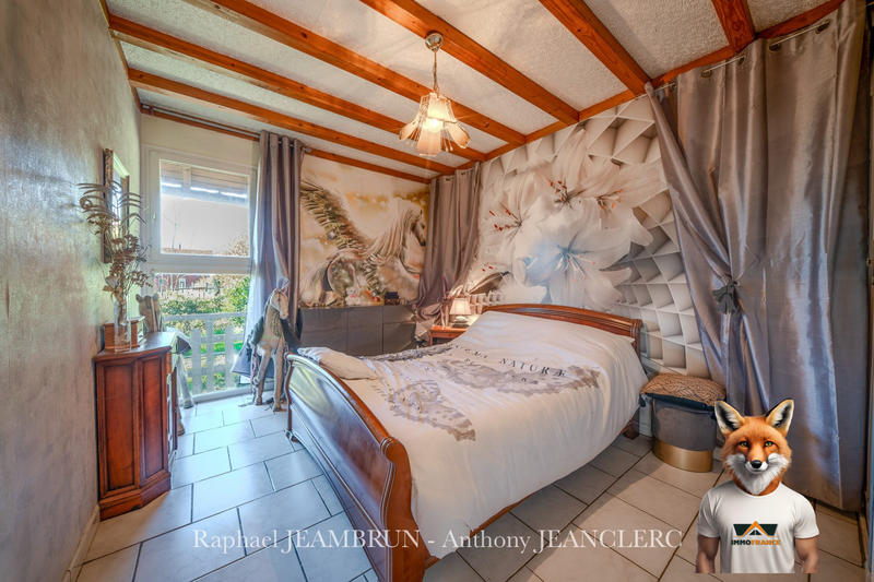 Maison - 346 m² - 15 pièces