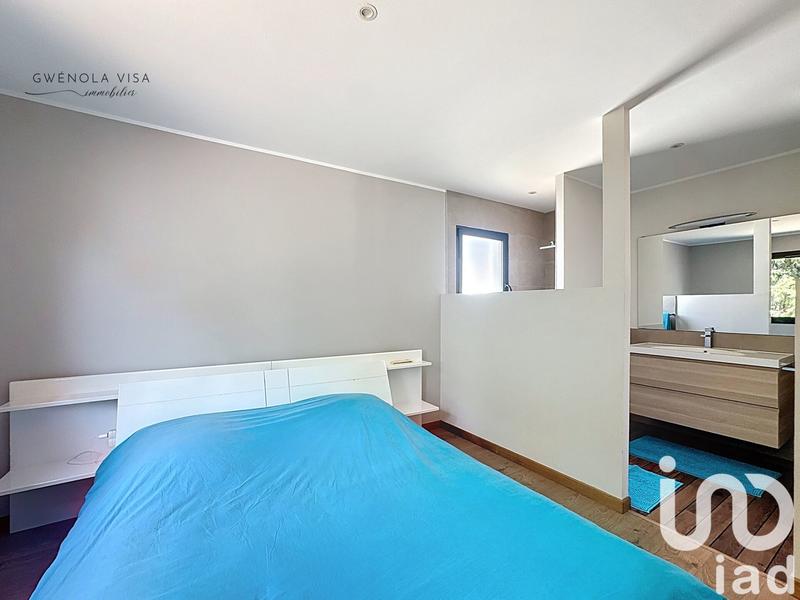 Maison - 260 m² - 6 pièces