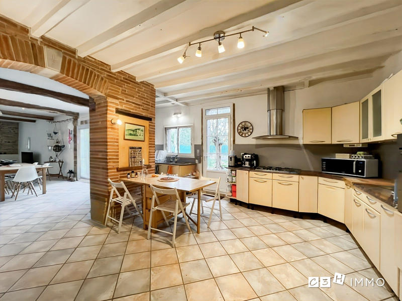 Maison ancienne - 195 m² - 5 pièces