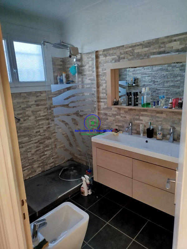 Villa - 167 m² - 6 pièces