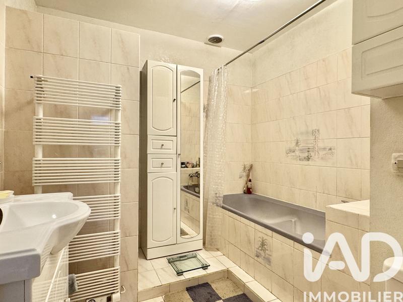 Maison - 189 m² - 8 pièces