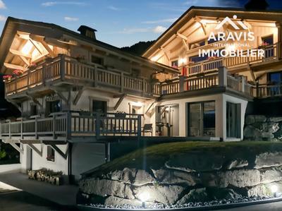 Châlet - 390 m² - 12 pièces