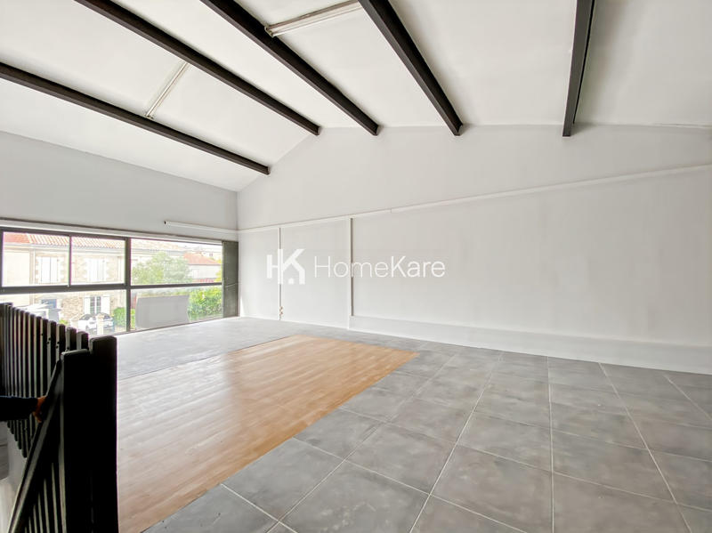 Local commercial - 230 m²