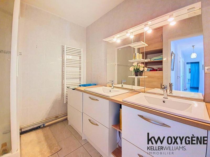 Appartement - 103 m² - 5 pièces