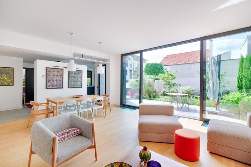 Maison d'architecte - 283 m² - 8 pièces