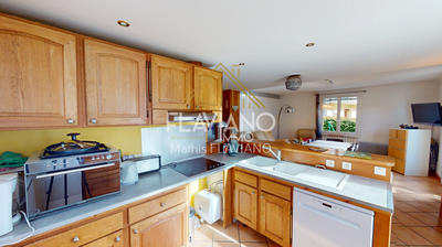 Appartement - 86 m² - 4 pièces