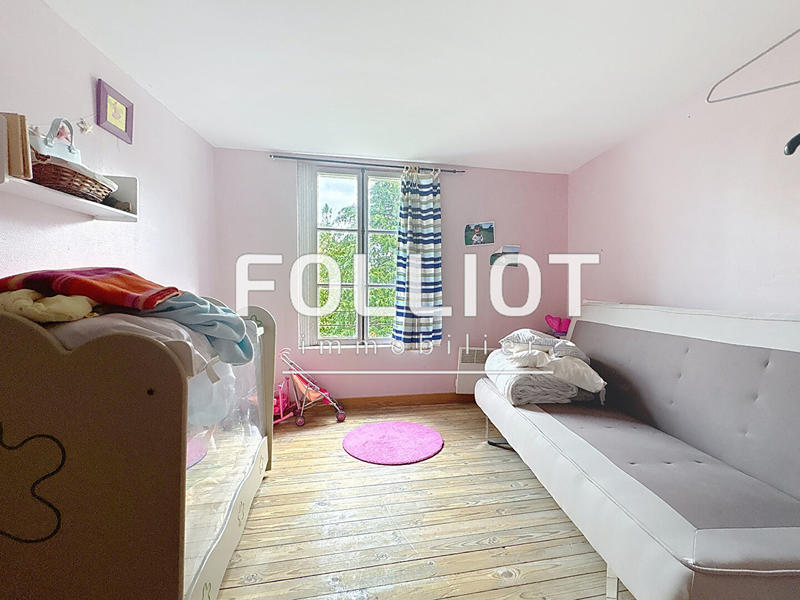 Maison - 180 m² - 8 pièces