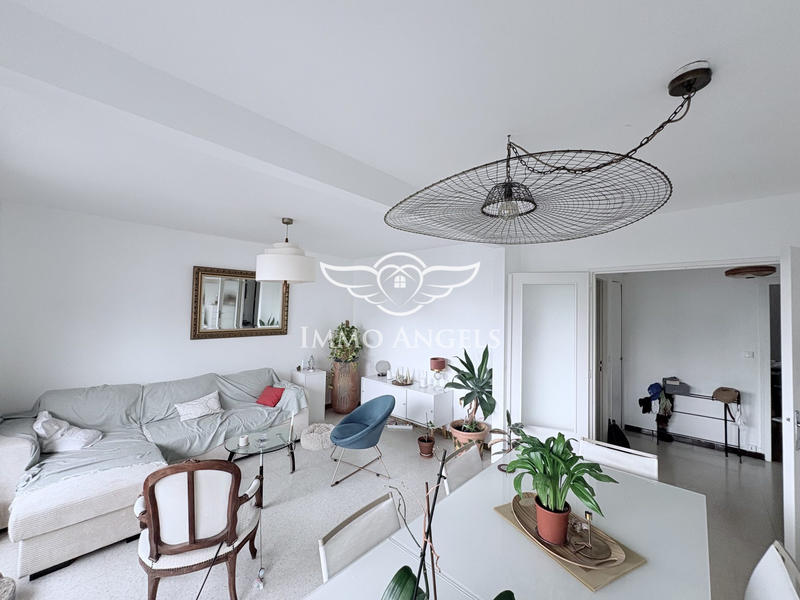 Appartement - 84 m² - 4 pièces