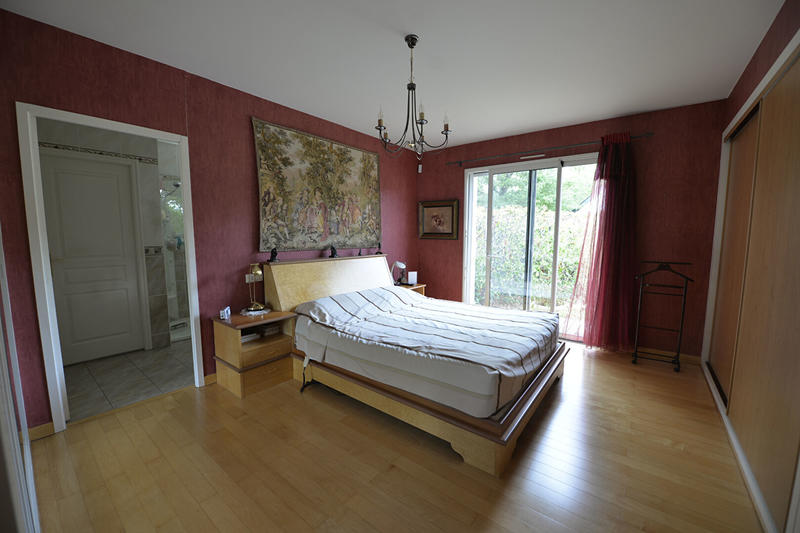 Maison - 290 m² - 7 pièces