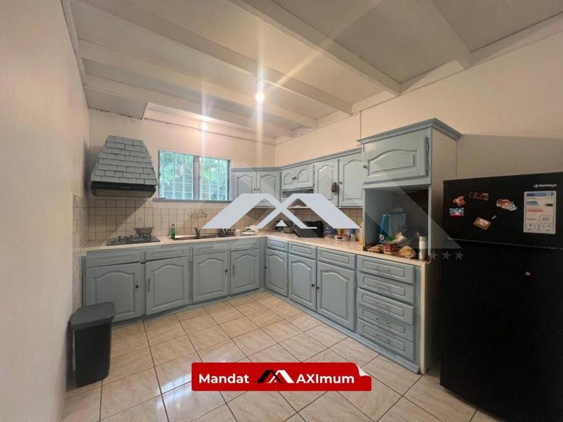 Maison - 90 m² - 6 pièces