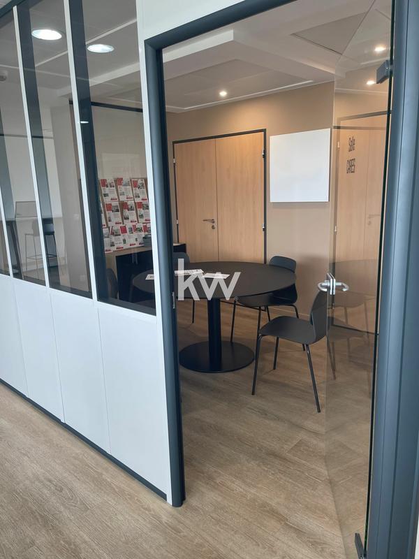 Bureau - 270 m²