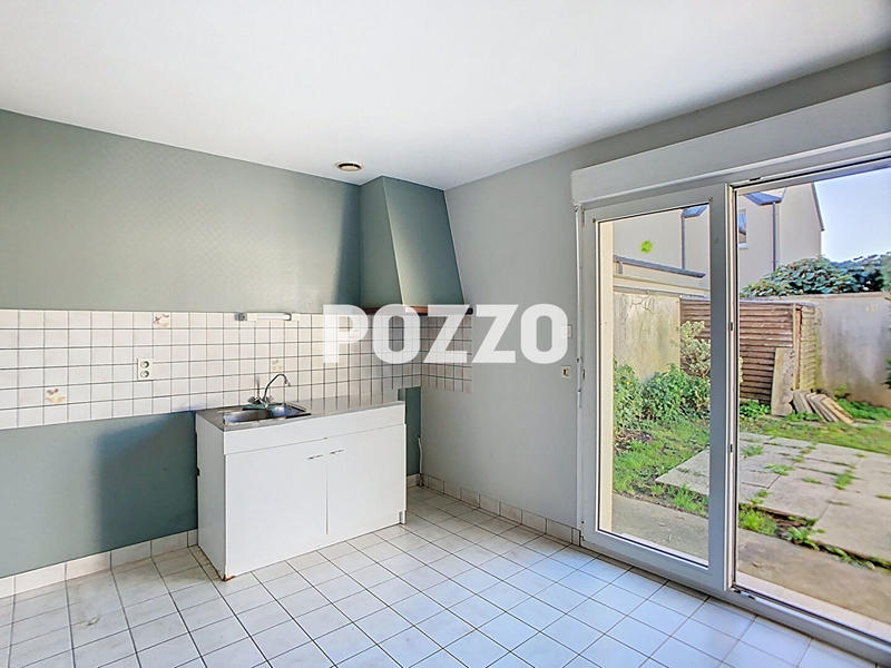 Maison - 90 m² - 5 pièces