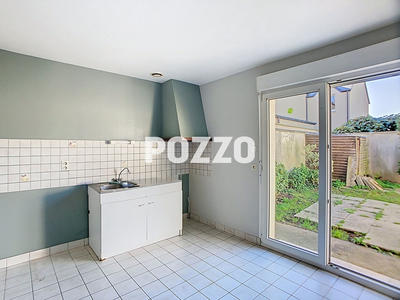 Maison - 90 m² - 5 pièces