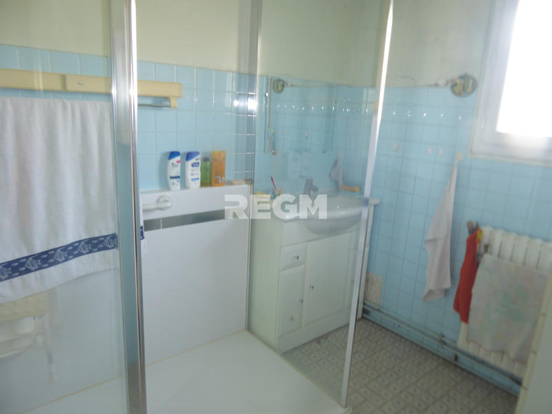 Propriété - 170 m² - 9 pièces