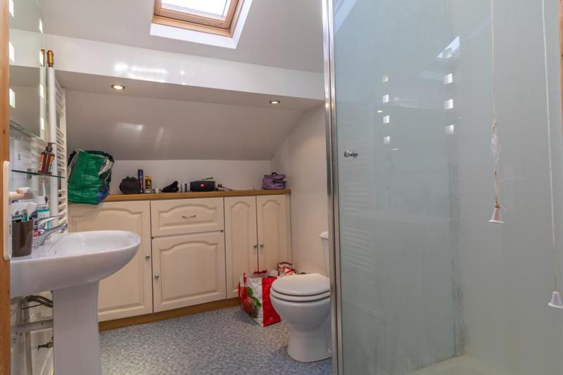 Maison - 90 m² - 6 pièces