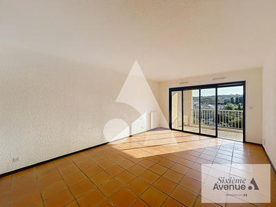 Appartement - 85 m² - 4 pièces