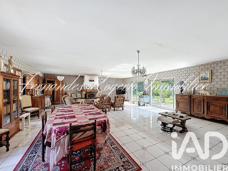 Maison - 196 m² - 8 pièces