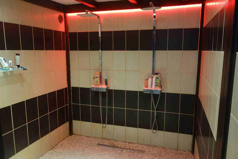 Maison - 205 m² - 7 pièces