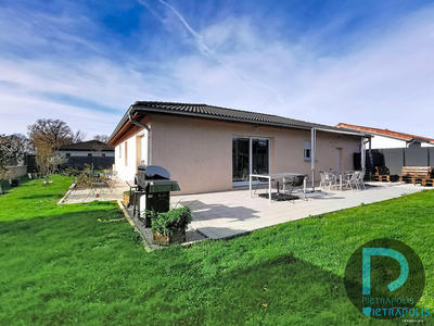 Maison - 102 m² - 6 pièces