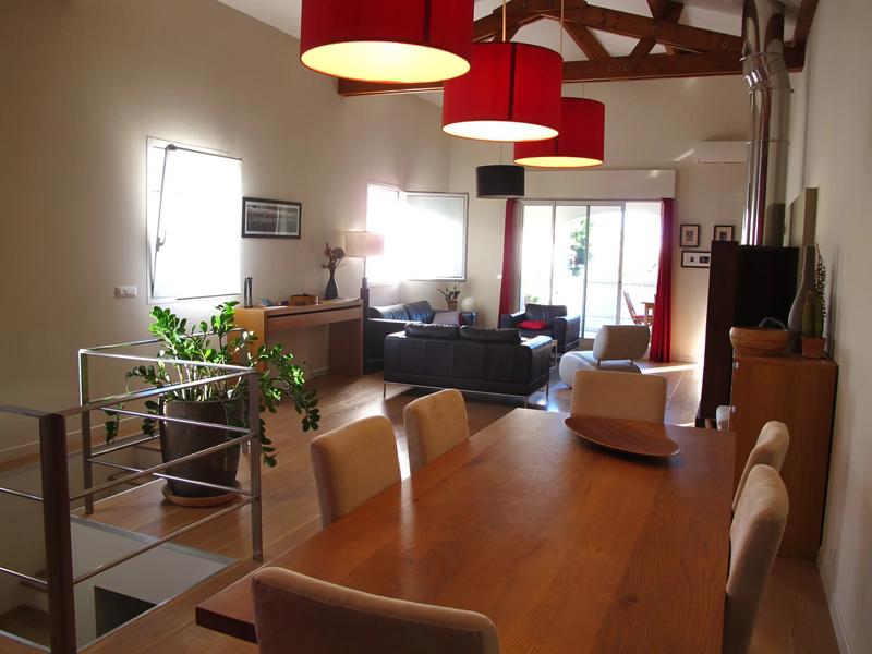 Loft - 140 m² - 4 pièces
