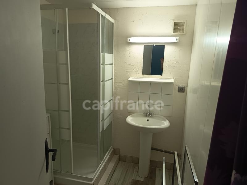 Maison - 222 m² - 8 pièces