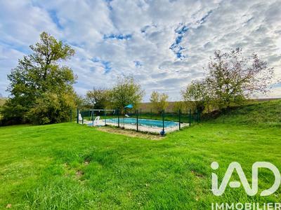 Maison - 183 m² - 6 pièces