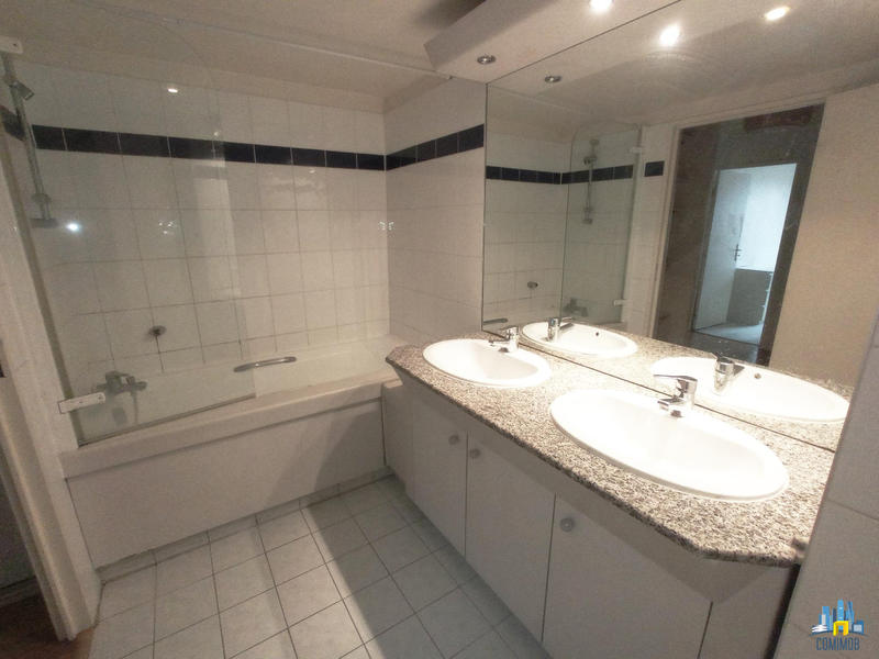 Appartement - 72 m² - 3 pièces