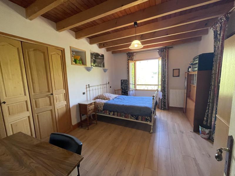 Corps de ferme - 300 m² - 10 pièces