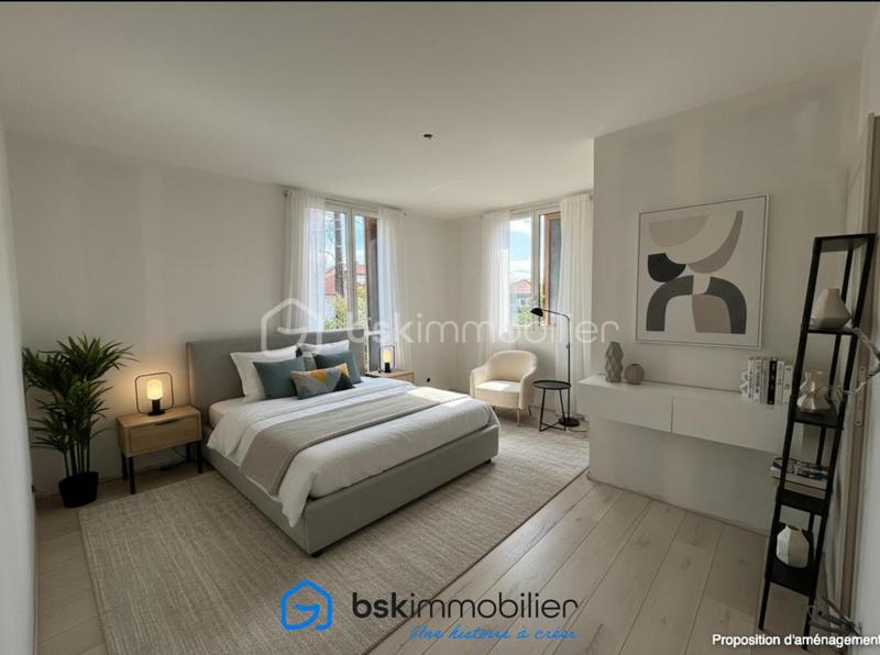 Maison - 140 m² - 6 pièces