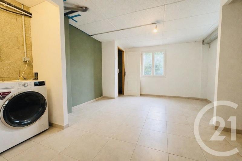 Pavillon - 137 m² - 7 pièces