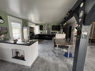 Maison - 187 m² - 7 pièces