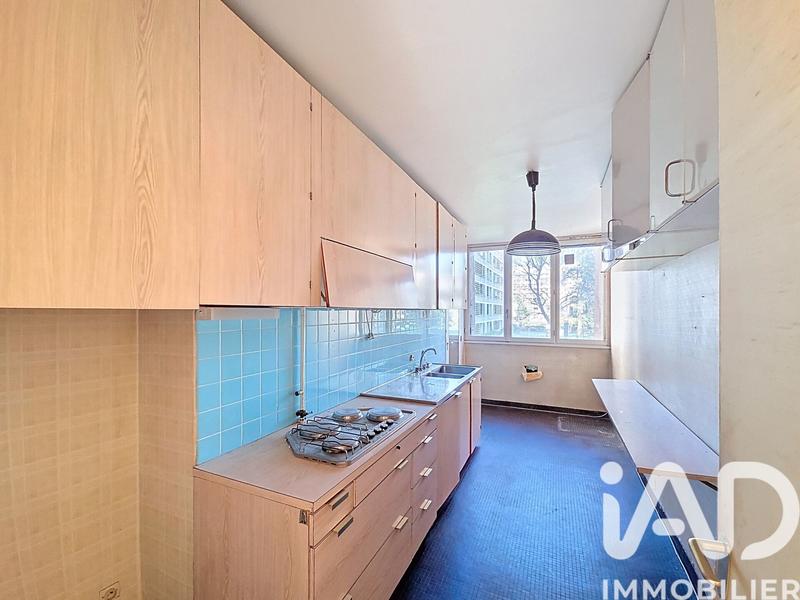 Appartement - 93 m² - 5 pièces