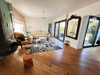 Maison - 170 m² - 8 pièces