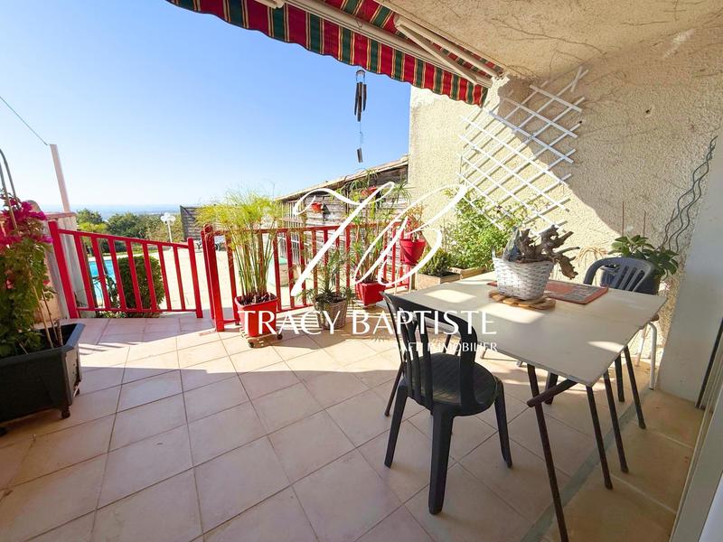 Maison - 334 m² - 9 pièces