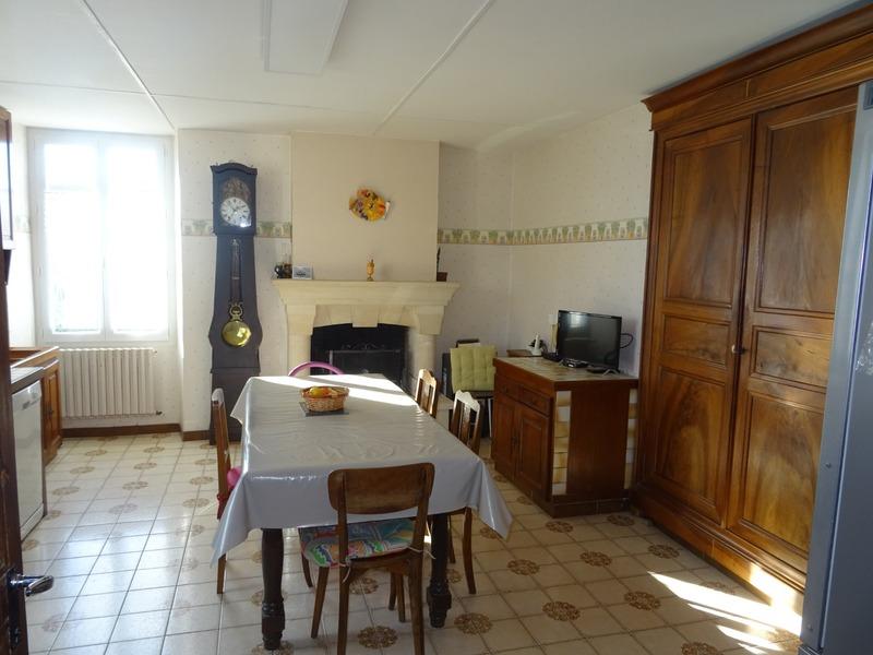 Maison en pierre - 238 m² - 8 pièces