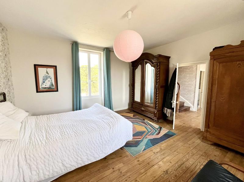 Maison - 163 m² - 6 pièces