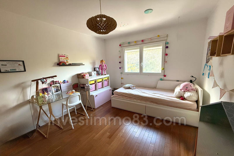 Villa - 125 m² - 5 pièces