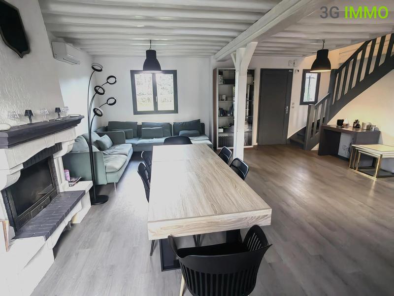 Maison traditionnelle - 130 m² - 7 pièces